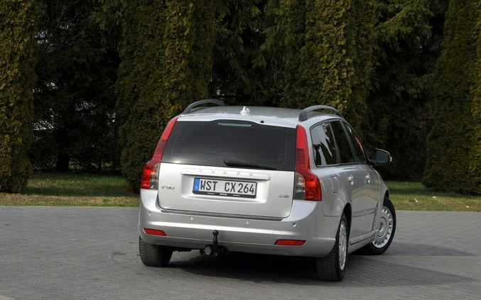 Volvo V50 cena 22900 przebieg: 232198, rok produkcji 2012 z Dęblin małe 704